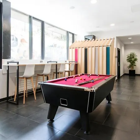 Appartamento Broadstone Hall